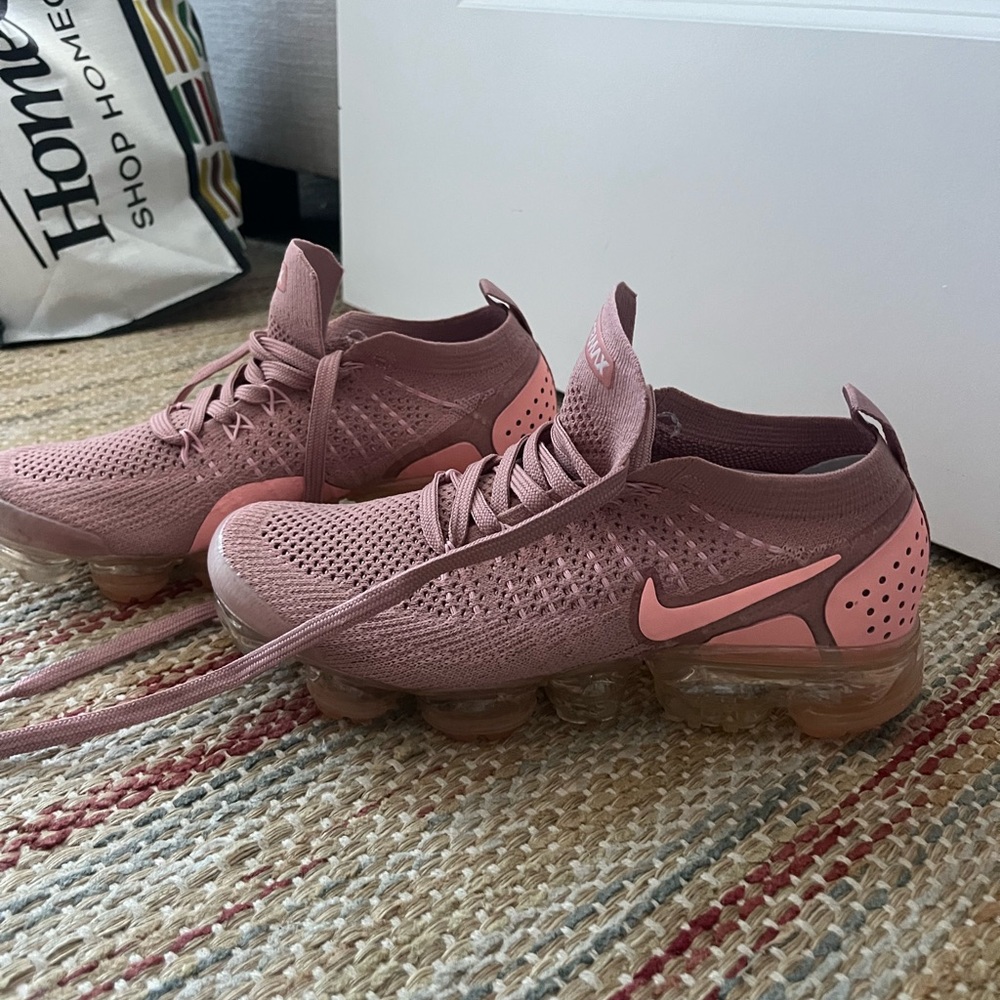Women’s Nike Sneakers
